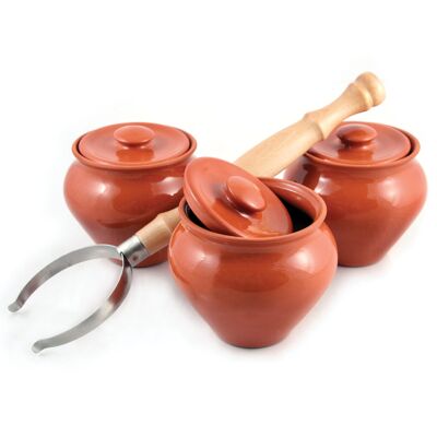 Traditional Natural Clay Stoneware Baking Pots with Lids Set of 4